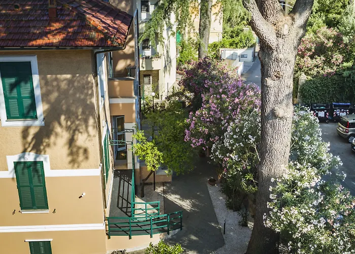 Aurora Apartahotel Roma